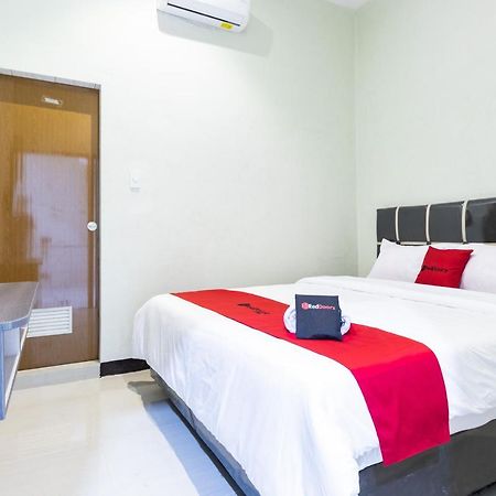 Reddoorz Near Medan Amplas Deli Tua Exterior foto